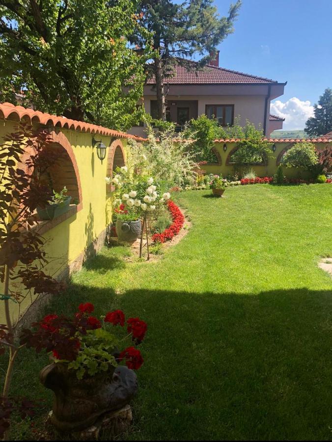 Lux Garden Home D كومانوفو المظهر الخارجي الصورة